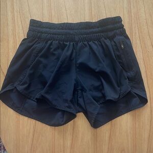Lululemon Athletica Black Athletic Shorts Lightweight Moisture-Wicking